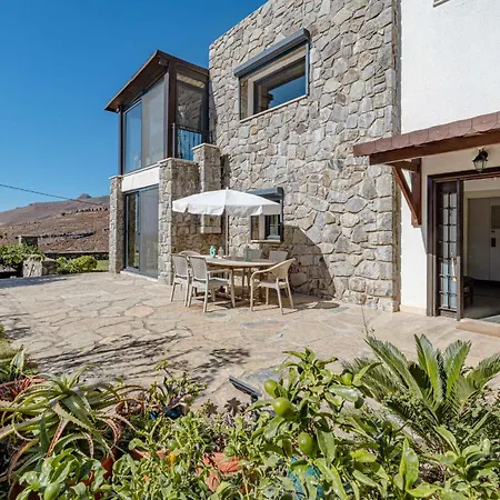 Vila Elegant Private Pool & Stunning Views *