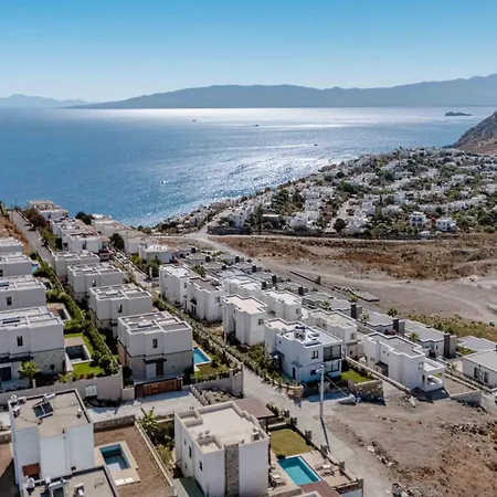 فيلة Elegant Private Pool & Stunning Views *