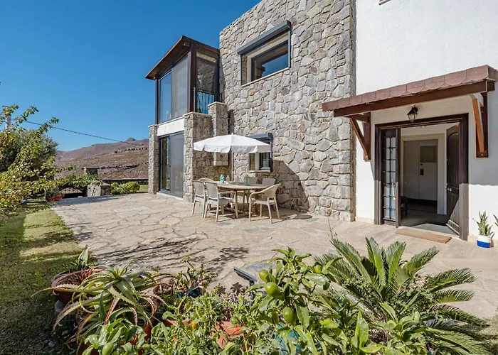 Vila Elegant Private Pool & Stunning Views *