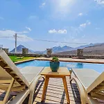 Elegant Private Pool & Stunning Views ヴィラ *