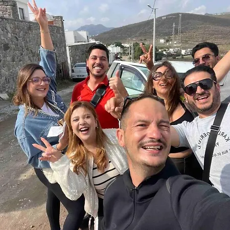 Elegant Private Pool & Stunning Views בודרום