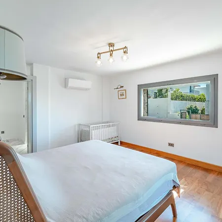 Elegant Private Pool & Stunning Views וילה *