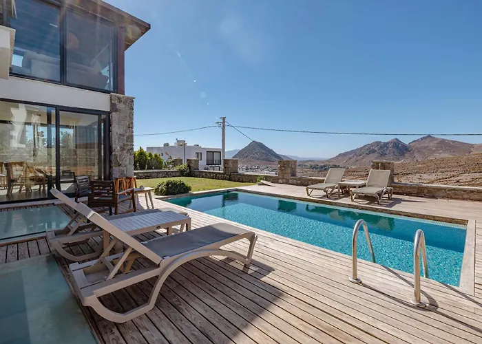 فيلة Elegant Private Pool & Stunning Views