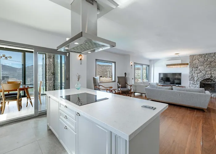 Elegant Private Pool & Stunning Views * بودروم